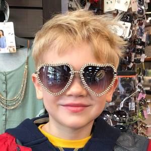 Meet your Posher, Shelly